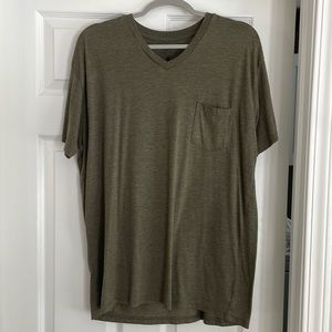 Heritage 1902 Men’s V-neck T-shirt